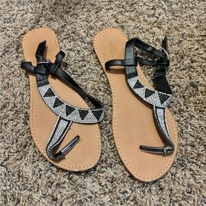 Women’s sandals size 8